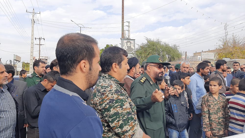 خروش نمازگزاران دهدشتی در محکومیت ترور سردار سلیمانی
